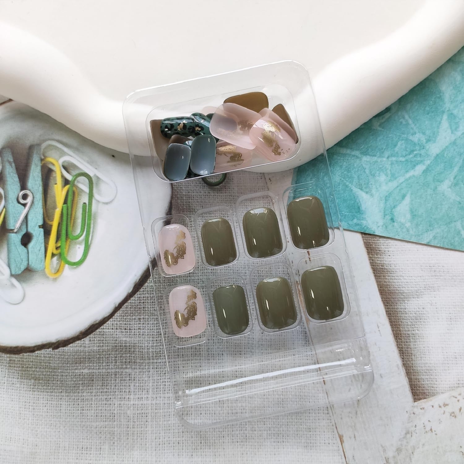 Press on Nails - Short Square False Nails with Glitter Designs, White Acrylic Leopard Artificial Full Cover Glue on Glossy Stick on Nails for Women - soblessed95.store